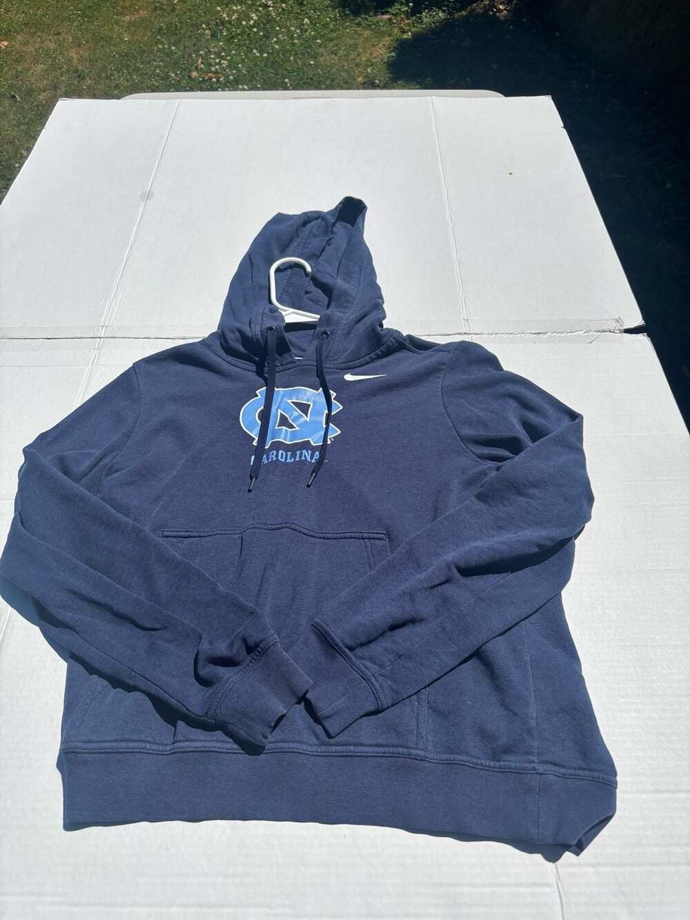 Nike North Carolina Tar Heels College Pullover Hoodie - Navy Blue Medium